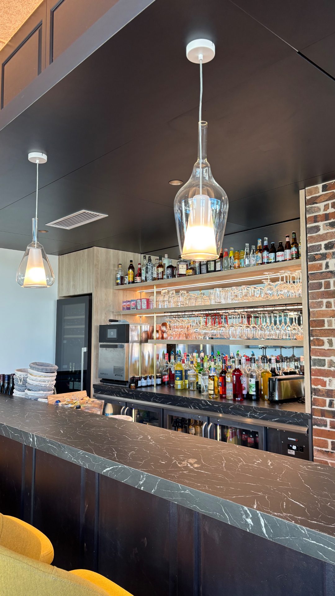 Au bar